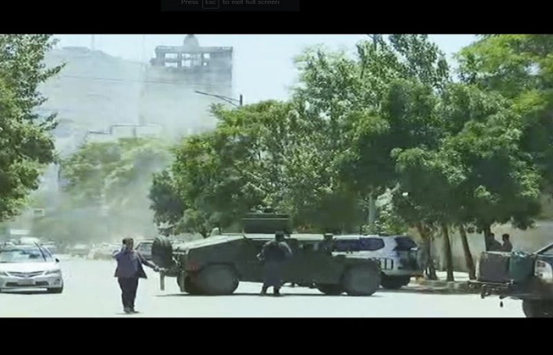 爱心传递——驻村书记为内乡县吴岗小学捐赠图书:米兰官方网站(图4) 米兰·(milan)中国官网